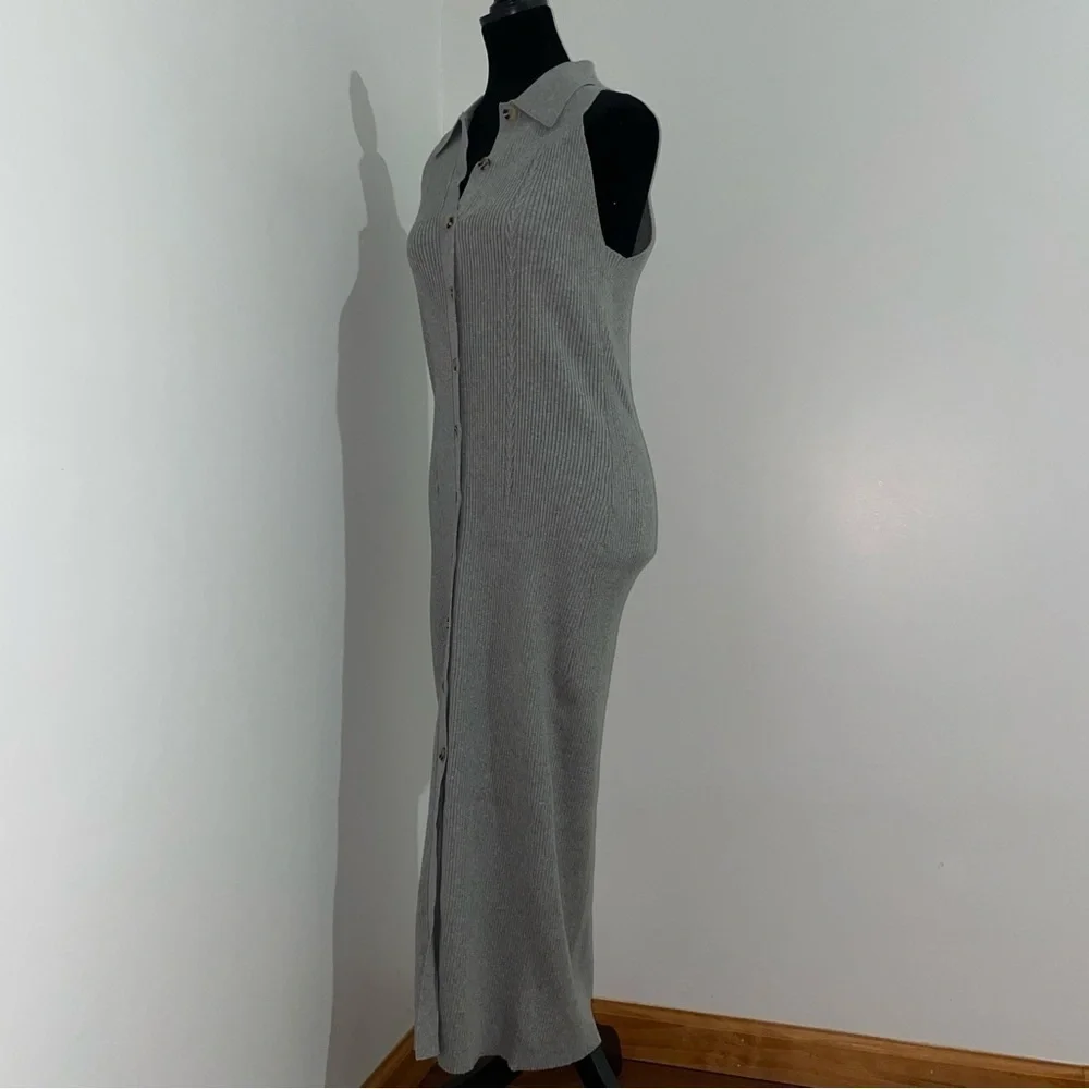 NEW! Favorite Daughter- The Lena Midi Dress Frost Gray Size M Buttoned Ribbed